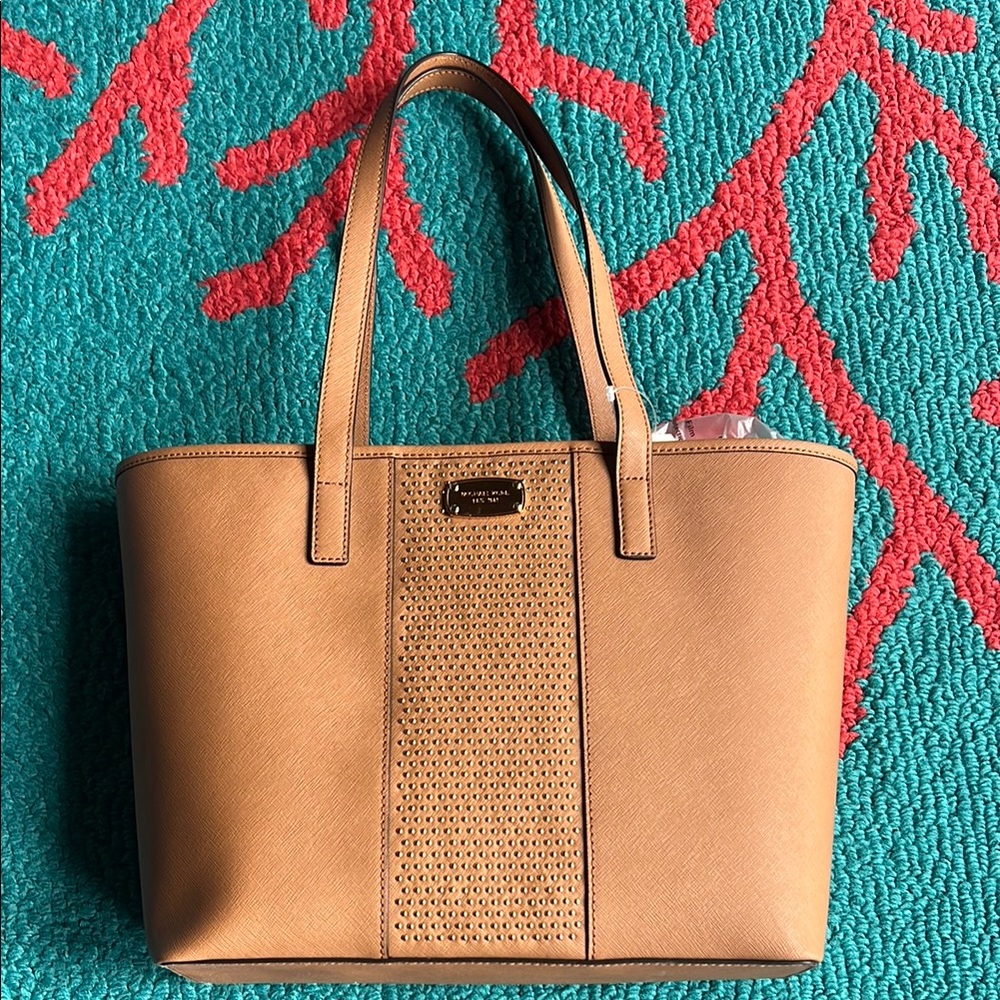 New 🆕 Michael Kors Tan Tote Bag